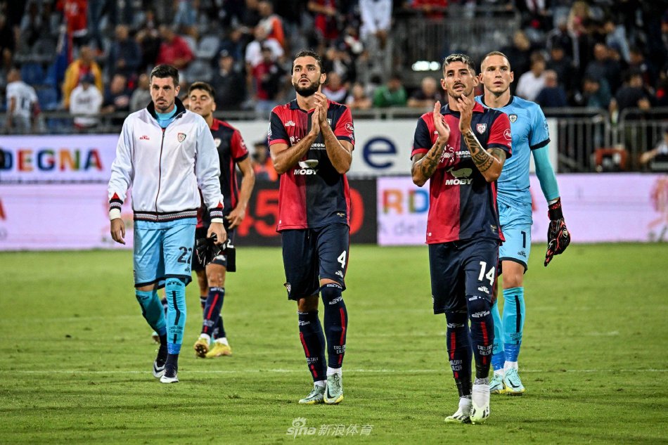 他展现了 他展现了