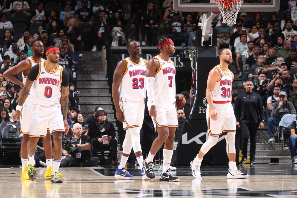 还有一个默 还有一个默